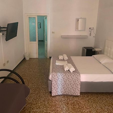 Dama Hostelbb Naples Exterior photo