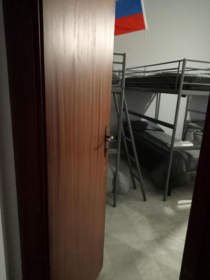 Dama Hostelbb Naples Exterior photo