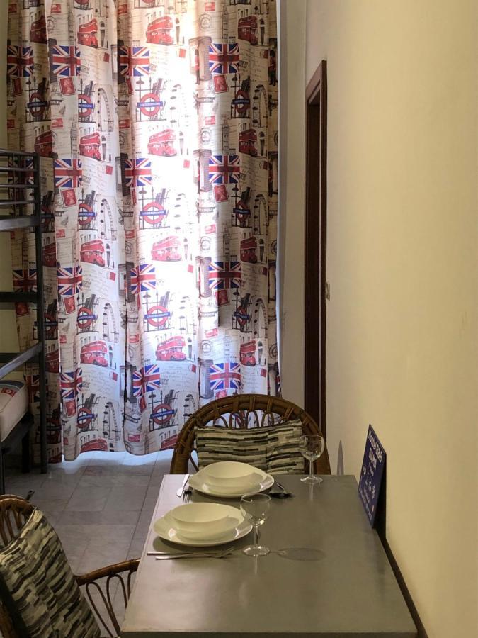 Dama Hostelbb Naples Exterior photo