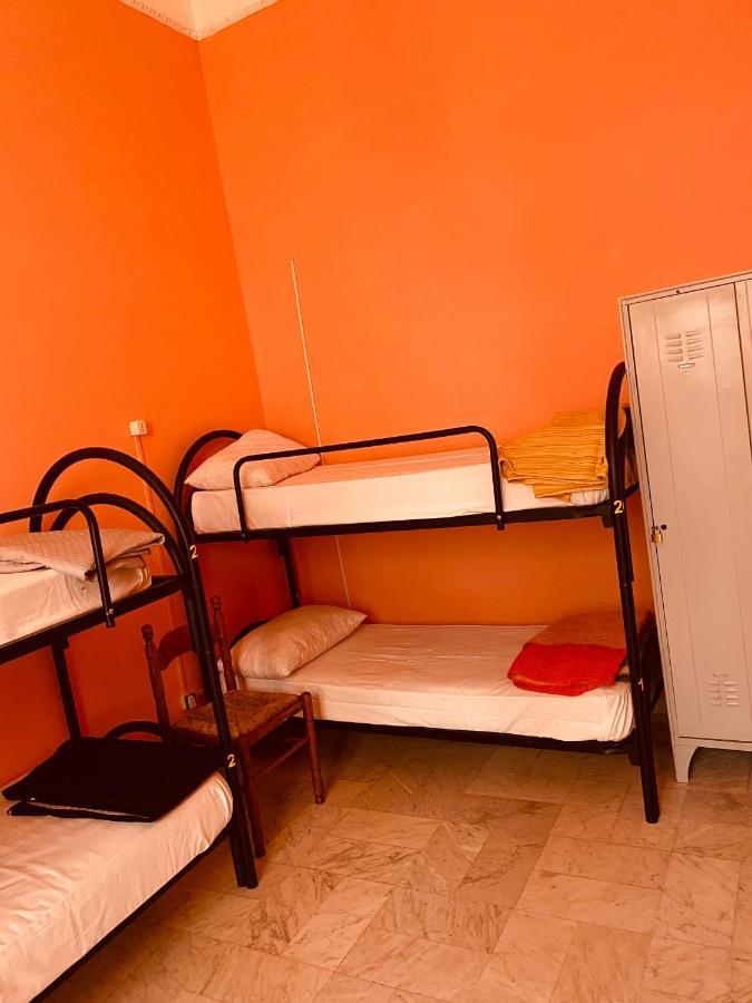 Dama Hostelbb Naples Exterior photo