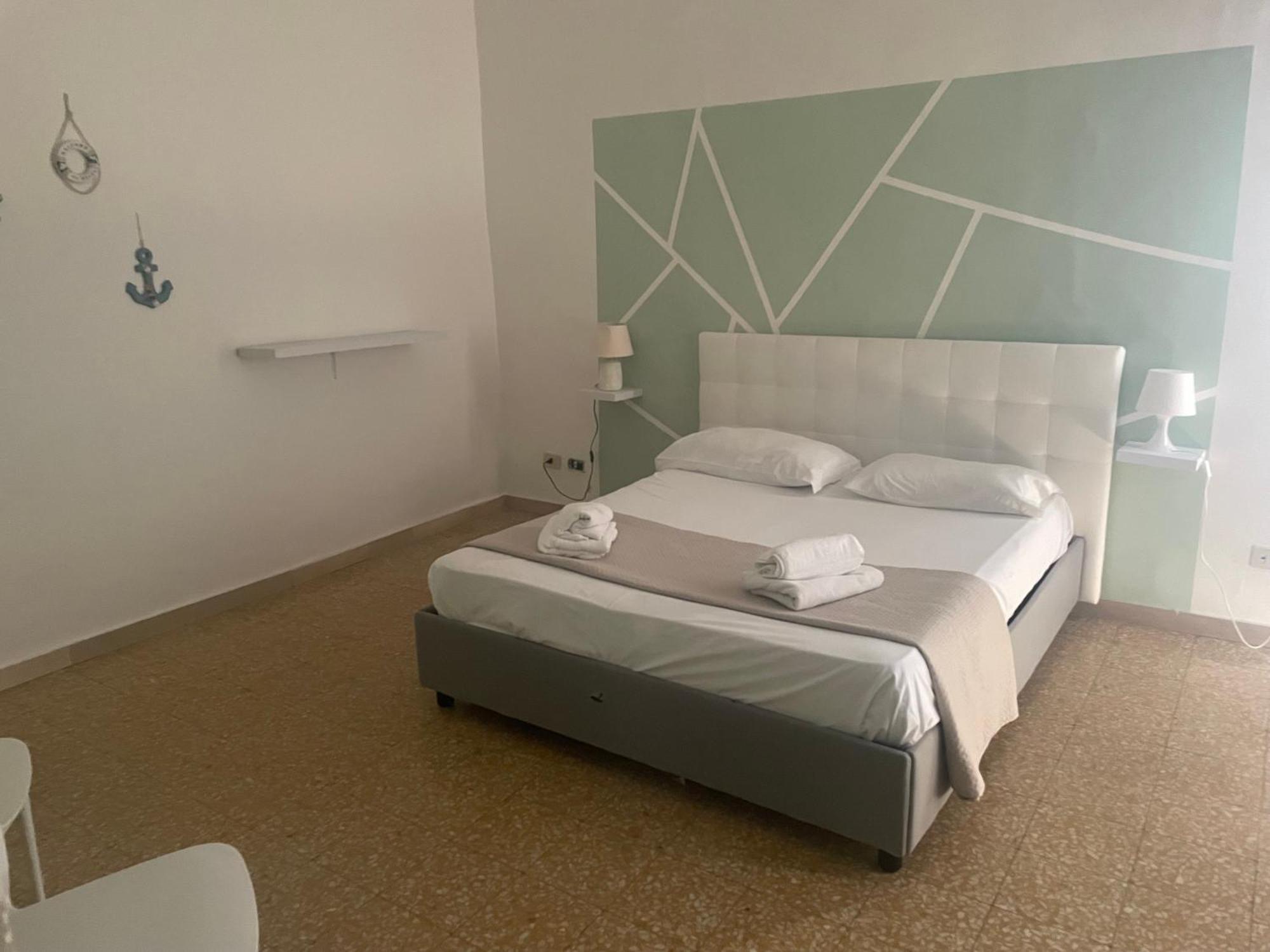 Dama Hostelbb Naples Exterior photo